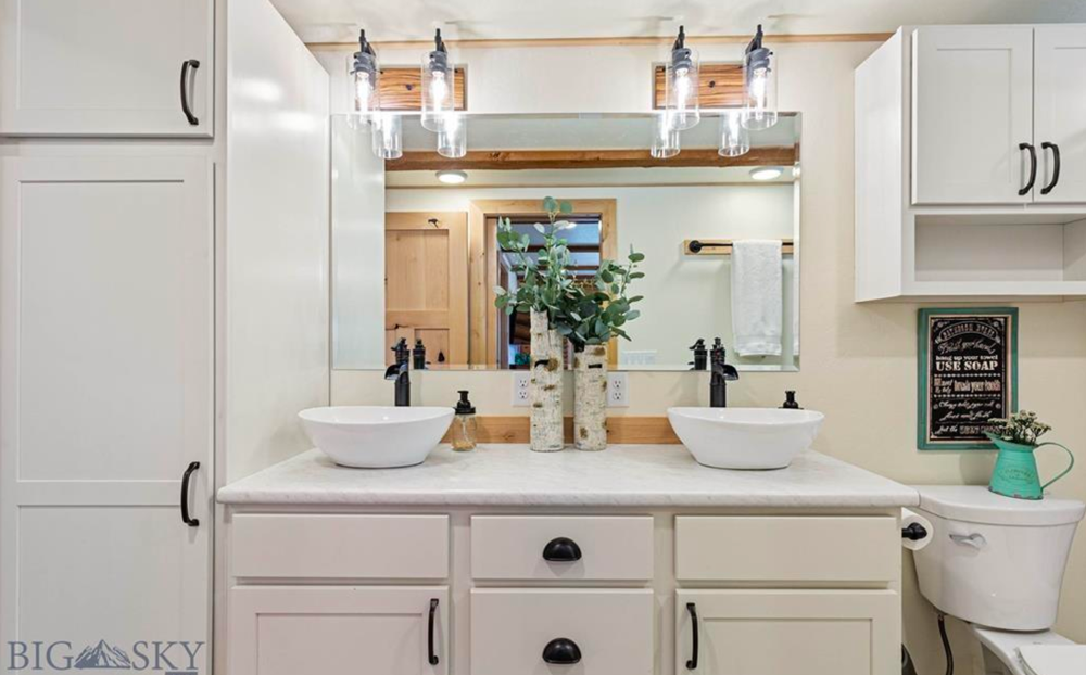 Master Vanity